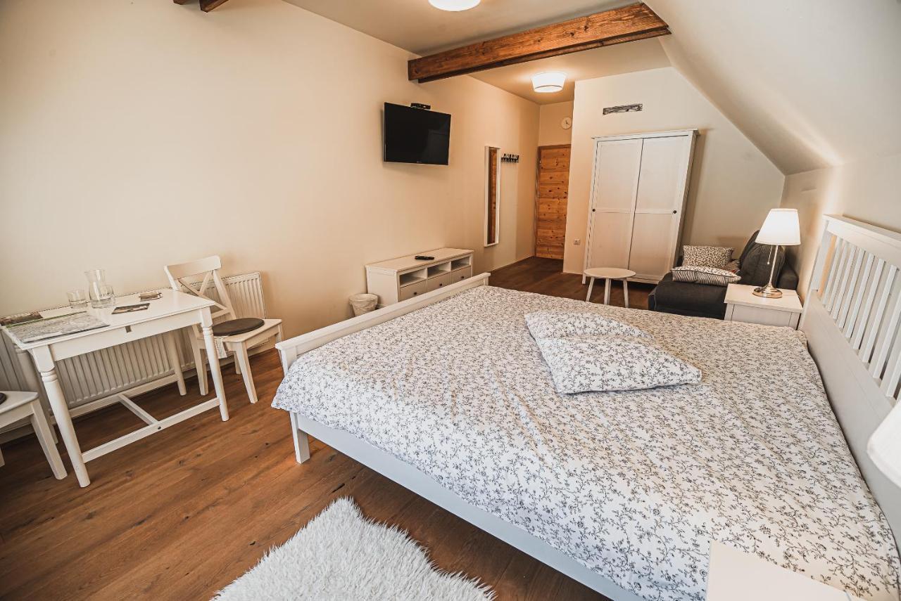 Farm Stay Zurej Šentjur Екстериор снимка