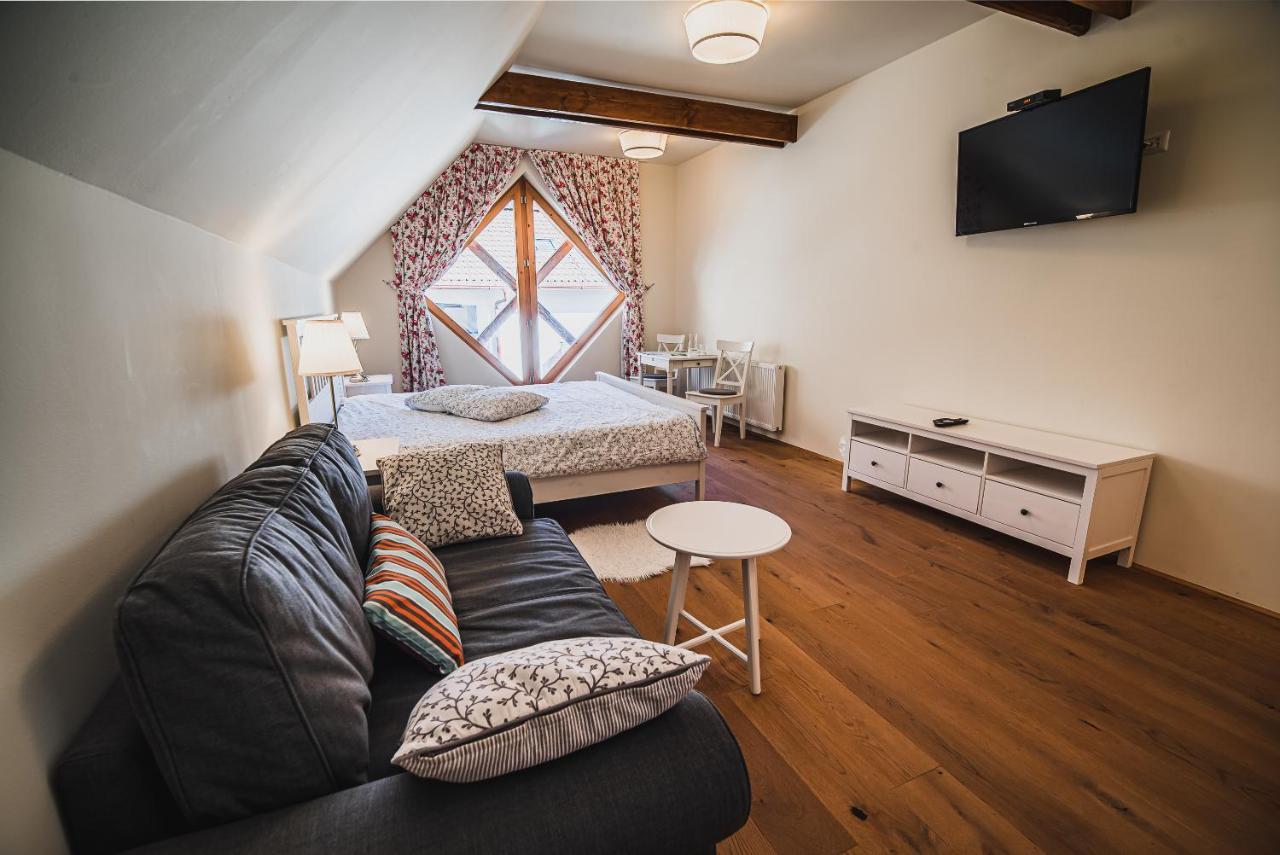 Farm Stay Zurej Šentjur Екстериор снимка